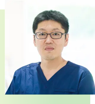 歯科医師「竹内」